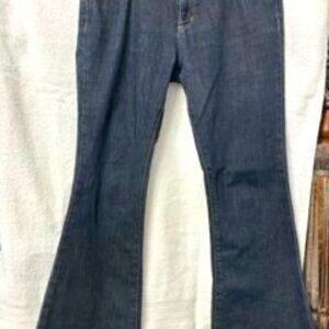 Bullhead Jeans in skinny flare dark wash size Size 9Long